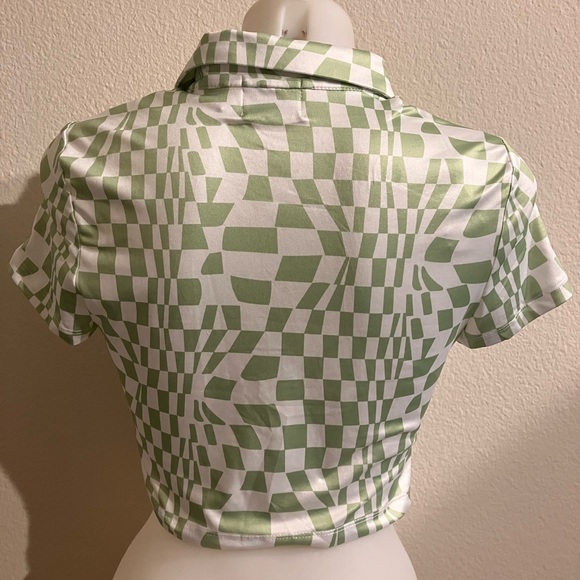 Princess Polly button up crop! - Picture 5 of 5